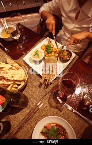 Mauritius, Flic en Flac Wolmar, einem ausgefeilten Lobster Abendessen im Restaurant Cilantro, maradiva Villas Resort und Spa Stockfoto