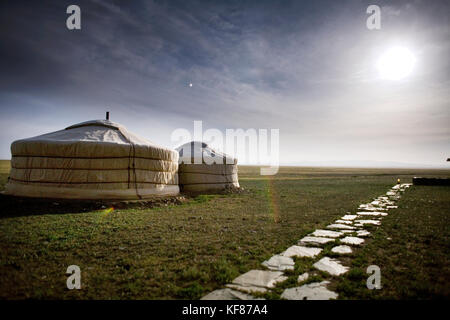 Die Mongolei, Ger camp in Gurvansaikhan National Park, drei camel Lodge, der Wüste Gobi Stockfoto