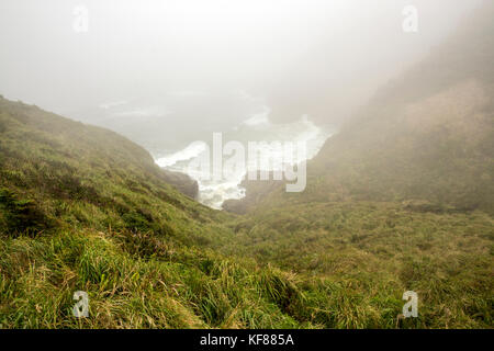 Usa, Washington State, Long Beach Halbinsel, internationale Drachenfest, Pazifischer Ozean Landschaft von der Cape Enttäuschung North Head Lighthouse, lo Stockfoto