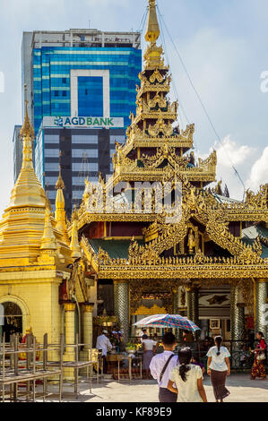 Myanmar (früher Birma). Yangon (Rangoon). Sule Pagode Stockfoto