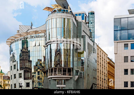 Wien (Österreich) Wien (Österreich), Stephansplatz und Haas-Haus (Architekt Hans Hollein); Innere Stadt Stockfoto