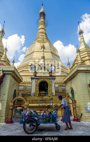 Myanmar (früher Birma). Yangon (Rangoon). Sule Pagode Stockfoto