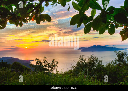 Schönheit der Seenlandschaft in Hai Van Pass, Hue Provinz, vietnam Stockfoto