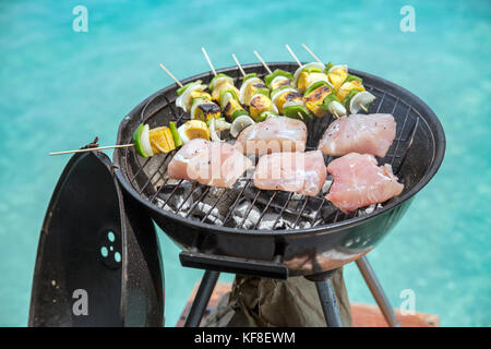 Belize, Punta Gorda, Toledo, Gäste schnorcheln gehen kann mit dem Chef, Sie werden Eine geführte Tagestour in den Golf von Honduras, wo Sie in der Lage sein Stockfoto