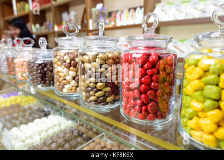 Bonbons im Glas Stockfoto