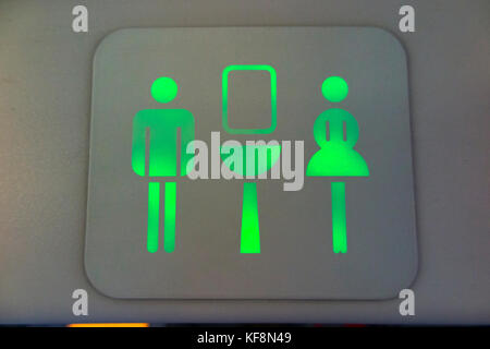 Wc toiletten Schild/wc/Toilette/WC/Damen/Herren/logo Zeichen an einem Airbus A 320-214 Flugzeug / Mit dem Flugzeug / Flugzeug / Flugzeug. (91) Stockfoto