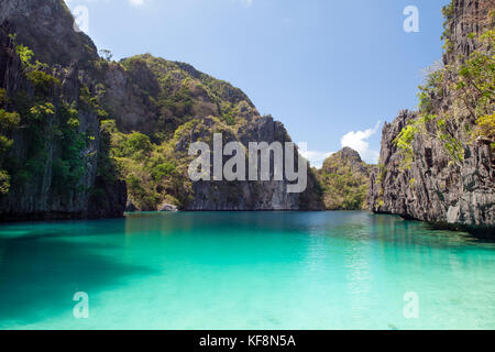 Philippinen, palawan El Nido, von Miniloc Island, die schöne große Lagune auf von Miniloc Island in bacuit Bay in das Südchinesische Meer Stockfoto