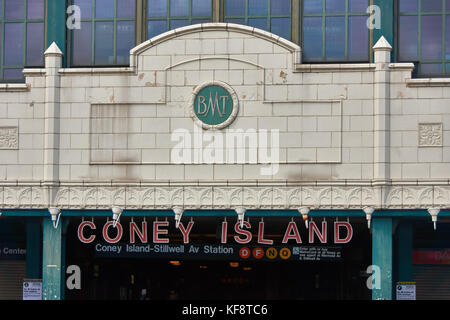 U-Bahn Station auf Coney Island in Brooklyn, New York Stockfoto