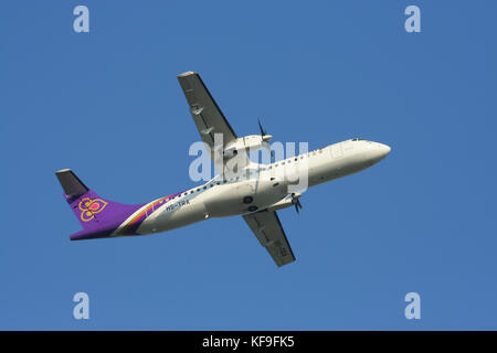 Chiangmai, Thailand - ca. 2008: hs-tra atr 72-200 von Thai Airways International. für Flug Flughafen Chiangmai und Mae Hong Son, Thailand. Stockfoto