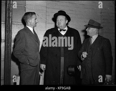 30637 Burl Ives in Newcastle für ABC-Konzert Stockfoto