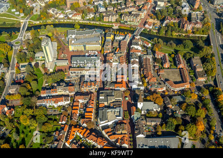 Lunen Center, Innenstadt von Luenen mit Rathaus Wolkenkratzer und Marktplatz, Markt, Lippe, Lippeufer, Bergkamen, Ruhrgebiet, Nordrhein-Westfali Stockfoto