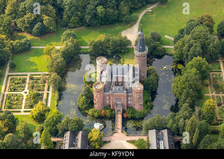 Museum Schloss Moyland, Wasserburg, Wasserburg, Wasserschloss, neugotisches Gebäude, Sammlung moderner Kunst der Brüder van der Grinten, Ziel auf der Lowe Stockfoto