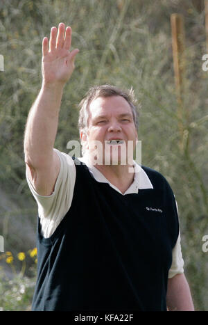 Sänger Meat Loaf winkt den Fans am Mittwoch, den 16. Januar 2008, beim Bob Hope Chrysler Classic im Silver Rock Resort in La Quinta, CA zu. Foto: Francis Specker Stockfoto