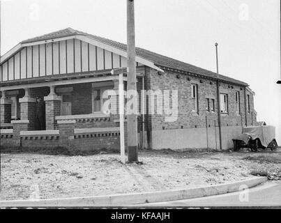 52055 Suburban House Stockfoto