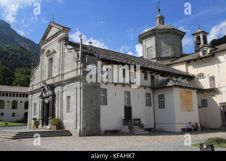 OROPA, ITALIEN - 16. JUNI 2017: Das Heiligtum der alten römisch-katholischen Kirche von Oropa in Biella, Piemont Stockfoto