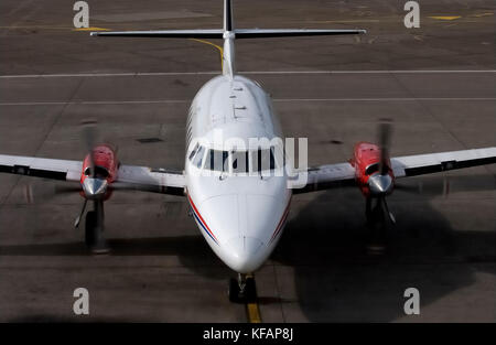 Eine östliche Airways BAE Jetstream 32 Rollen auf dem Vorfeld Stockfoto