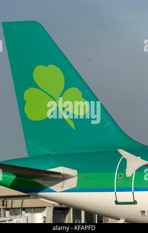 Schwanz mit shamrock Logo und Winglets Stockfoto