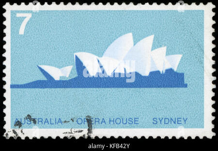 Australien - CIRCA 1973: Eine gebrauchte Briefmarke aus Australien, Darstellung zur Veranschaulichung des Sydney Opera House in Australien, ca. 1973. Stockfoto