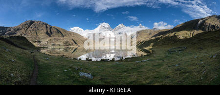 Laguna Carhuacocha auf dem Huayhuash Trek, Peru Stockfoto