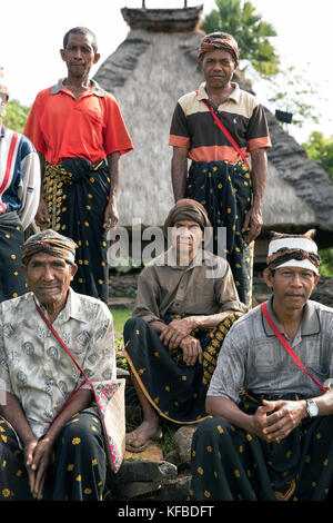 Indonesien, Flores, Indonesien, Flores, Portrait von älteren Männer im Dorf von Kampung tutubhada in rendu Stockfoto