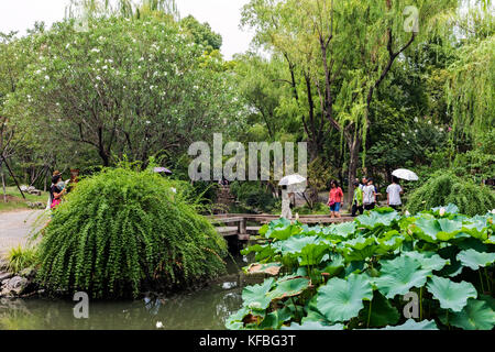 Der Meister der Nets Garden gehört zu den schönsten Gärten in Suzhou mischen Kunst, Natur und Architektur Stockfoto