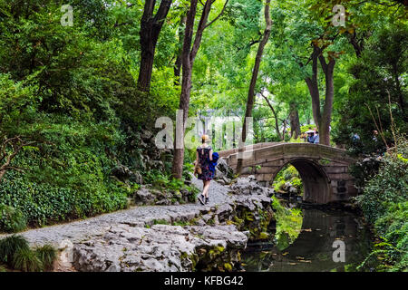 Der Meister der Nets Garden gehört zu den schönsten Gärten in Suzhou mischen Kunst, Natur und Architektur Stockfoto