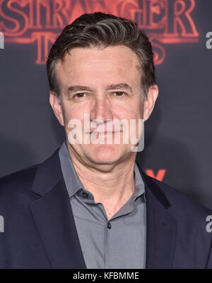 Westwood, Kalifornien, USA. Oktober 2017. Joe Chrest kommt zur Netflix „Stranger Things“ 2 Premiere im Village Theater. Quelle: Lisa O'Connor/ZUMA Wire/Alamy Live News Stockfoto
