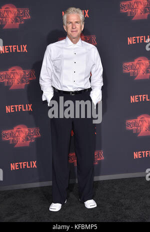 Westwood, Kalifornien, USA. Oktober 2017. Matthew Modine kommt zur Netflix-Premiere „Stranger Things“ 2 im Village Theater. Quelle: Lisa O'Connor/ZUMA Wire/Alamy Live News Stockfoto