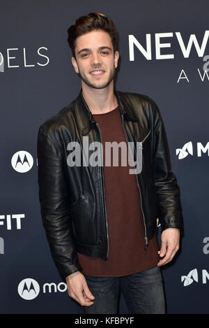 Berlin, Deutschland. Oktober 2017. Luca Haenni kommt beim New Body Award im Tempodrom in Berlin, Deutschland, am 26. Oktober 2017 an. Quelle: Britta Pedersen/dpa/Alamy Live News Stockfoto