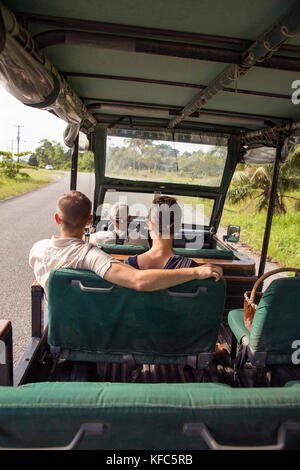 Belize, Punta Gorda, Toledo, Gäste erhalten eine Fahrt von Belcampo Belize Lodge und Jungle Farm in der Stadt Punta Gorda zu erkunden und die lokale Ma besuchen Stockfoto