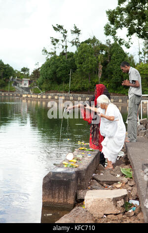 Mauritius, Ganga talaoor oder Grand Bassin ist ein heiliger Kratersee in den Bergen im Ortsteil Savanne gelegen, als der heiligste hind Stockfoto