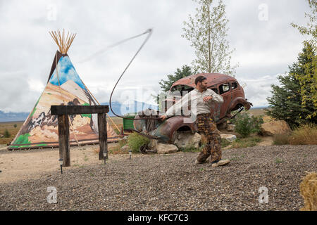 Usa, Nevada, Brunnen, können Gäste roping Lektionen während ihres Aufenthaltes im Mustang Monument, einer nachhaltigen Luxus Eco Resort und Pr Stockfoto