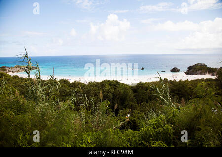 BERMUDA. Felsen und Strand in Horseshoe Bay. Stockfoto