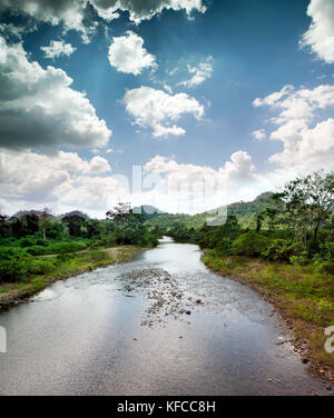 Belize, Vignette von der Fahrt entlang der Hummingbird Highway von Hopkins Stadt zu Belize Stockfoto