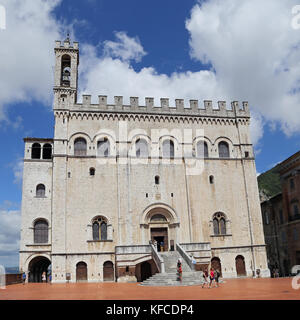 Gubbio, Italien - 01 Juli, 2017: Wundervolles consuls Palace in Gubbio. Umbrien - Italien Stockfoto