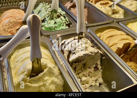 Der cremige Ziegenmilch gelato von Door County Creamery in Door County Gemeinschaft der Schwester Bay, Wisconsin, USA. Stockfoto