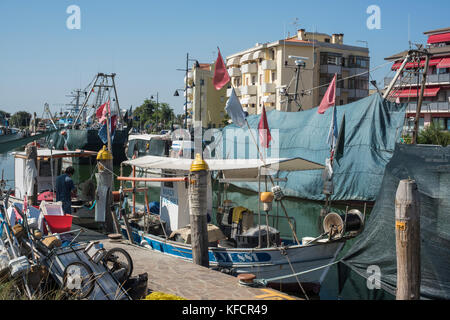 Caorle Hafen im Zentrum von Caorle, Venetien Stockfoto