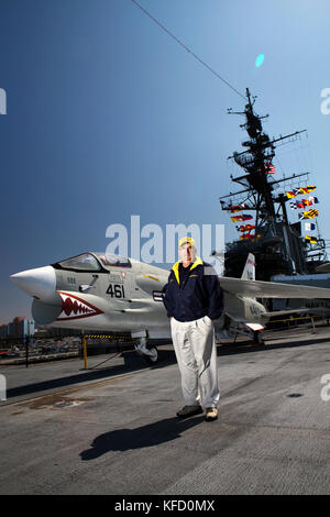 Usa, Kalifornien, San Diego, Navy Pilot dave Cowles flog auf der Midway Aircraft Carrier 1963 Stockfoto