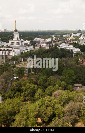 Russland, Moskau. Ein Blick auf dem Gelände des Allrussischen Ausstellungszentrums. Stockfoto