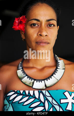 Französisch Polynesien, Tahiti. Studenten in den Mittelpunkt des Metiers D'Art in Papeete. Stockfoto