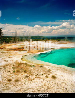 Usa, Wyoming, schöne Thermalbad im West Thumb Geyser Basin, Yellowstone National Park Stockfoto
