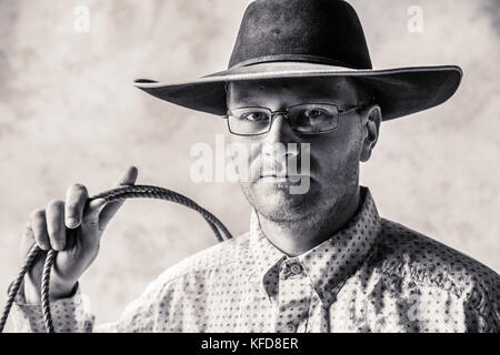 USA, Oregon, Enterprise, Porträt von Cowboy Cody Ross auf der Snyder Ranch zwischen Enterprise und Joseph im Nordosten von Oregon Stockfoto