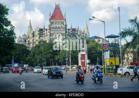 Viel Verkehr in der Innenstadt von Mumbai, Maharashtra, Indien Stockfoto