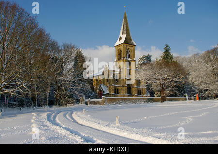 St. Peters Kirche, southborough insnow Stockfoto