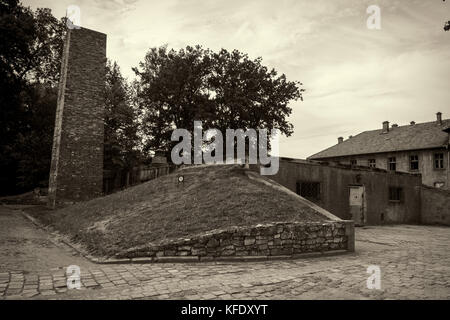 OSWIECIM, POLEN - 18. August 2015: Krematorium und Gaskammer in Auschwitz, dem größten Konzentrationslager der nazis in Europa, am 18. August in Oswiecim, Pol Stockfoto