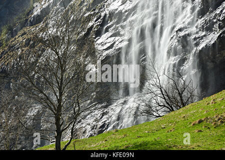 Detaillierte Blick auf staubbachfall in Lauterbrunnen, Schweiz Stockfoto