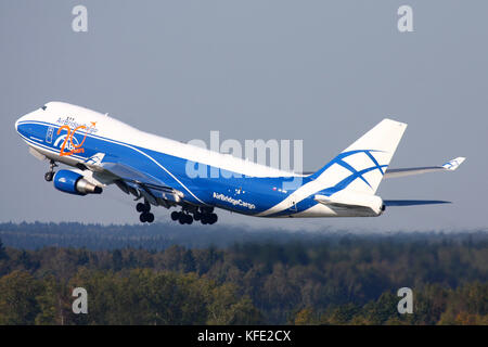 Scheremetjewo, Moskau, Russland - 22. September 2010: air Bridge cargo Boeing 747-400 an den Internationalen Flughafen Sheremetyevo. Stockfoto