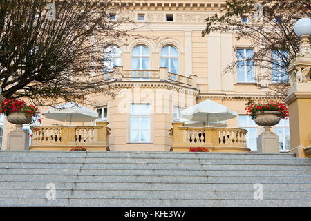 Blick auf Treppen Palais in Ostromecko - die Kujawy-Pomerania Provinz, Polen. Stockfoto