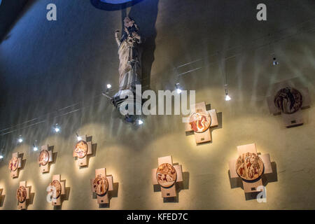 Das Chateau de Saissac, eine Burgruine und eine der sogenannten Katharer Burgen, nordwestlich von Carcassonne, Frankreich Stockfoto