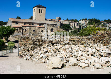 Das Chateau de Saissac, eine Burgruine und eine der sogenannten Katharer Burgen, nordwestlich von Carcassonne, Frankreich Stockfoto